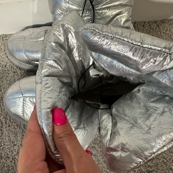 Silver Metallic Puffer Boots - Picture 2 of 4